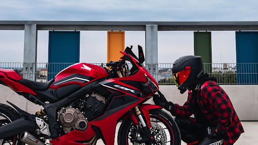 Acze | Moto banner