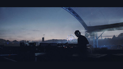 Avicii banner