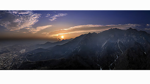 东西南北中华网 banner