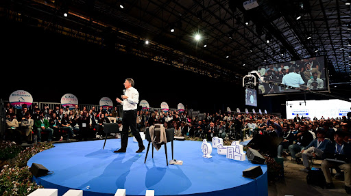Matteo Renzi banner