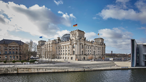 Politik mit Kopf banner