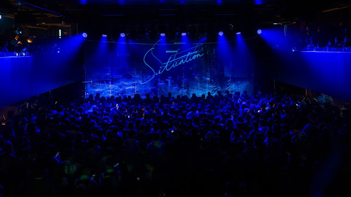 Serrini banner