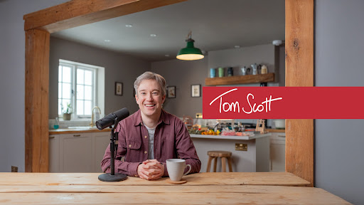 Tom Scott banner