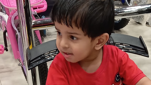 USMAN FATEEMA KI DUNIYA banner