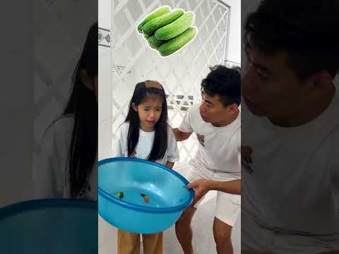 CCT - Cô bé muốn ăn gì? || What does the little girl want to eat? thumbnail