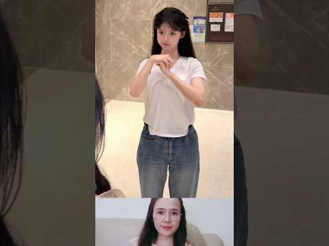 두 소녀가 부딪혔다. #웃긴영상 #funny #유머 #각종유머 #짧은영상 #viral #shorts #viralshorts #tiktok #trending #korea thumbnail