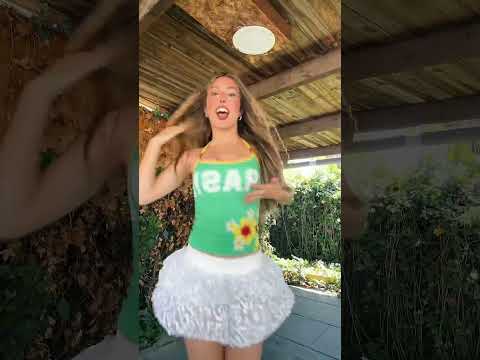 desde donde nos vessss??? #spain #dance #viral thumbnail