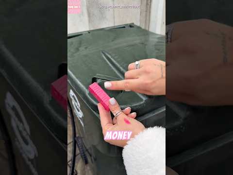 Lipstik Kamu Habis?! Jangan Buang, Coba Trik Ini! thumbnail