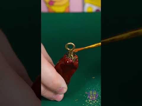 Colorful Treasures: Crafting Stunning Resin Jewelry with Dried Peppers 🌶️✨ thumbnail
