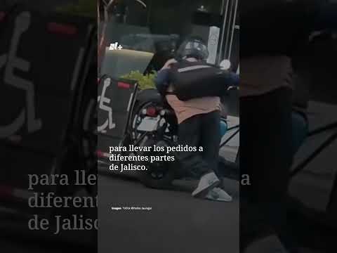 Repartidor de comida en silla de ruedas conmueve a internet | N+ thumbnail