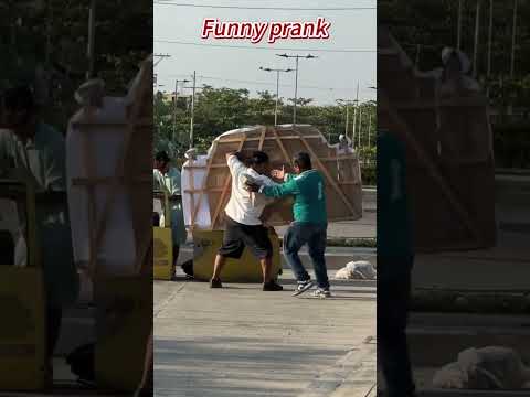 Funny prank😂#funny#prank#funnyprank#funnyvideos#funny thumbnail