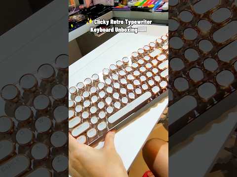 This Clicky Retro Typewriter Keyboard 😍✨️ (Yunzii QL108) thumbnail