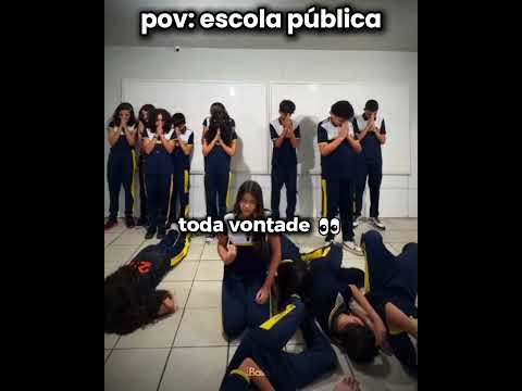 a oração derrubou até o cameraman kkkkk l #humor #engraçado #escola #shorts thumbnail