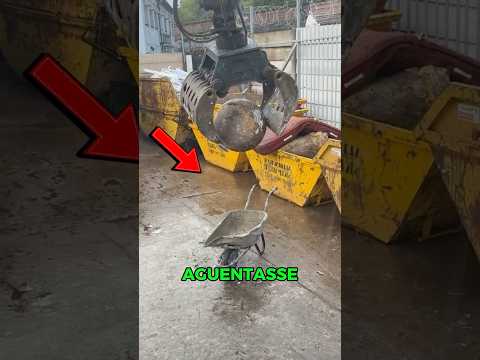 QUANDO A BOLA CAIR ELES VÃO PARA CASA ? thumbnail