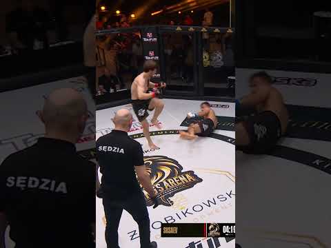 SUSAEV odpłynął po duszeniu DYMIŃSKIEGO! 💪 | King's Arena 3 #shorts thumbnail