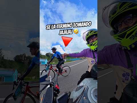 Hidratando a desconocidos ?? #humor #memes #biker #ciclismo thumbnail