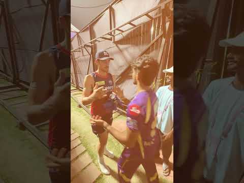 Mitchell Starc gives his signed Jersey to Matheesha Pathirana | KKR vs DC | TATA IPL 2026 thumbnail