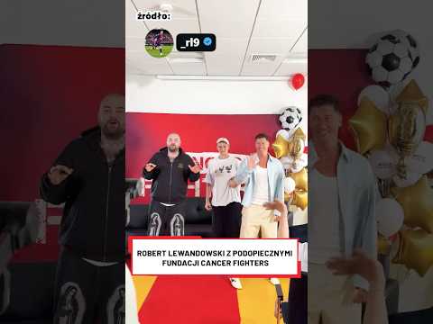 LEWANDOWSKI Z PODOPIECZNYMI FUNDACJI CANCER FIGHTERS #shorts thumbnail