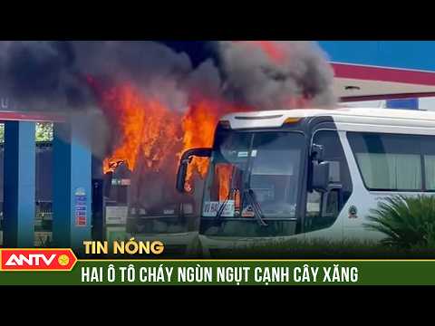 Kinh hoàng: Hai xe 45 chỗ cháy rụi khi đang đỗ gần cây xăng | ANTV thumbnail