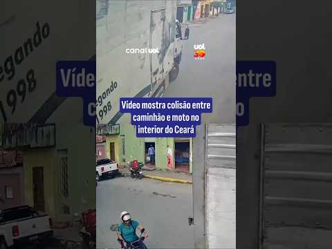 Vídeo mostra colisão entre caminhão e moto no interior do Ceará thumbnail