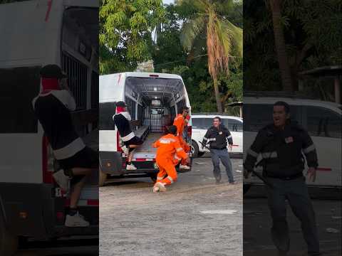 Fuga / de prisioneros thumbnail