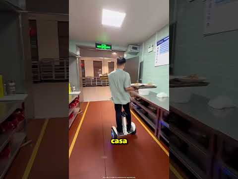 Este Chico Entrega La Comida Muy Rápido 😲 thumbnail