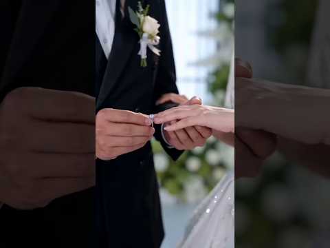 🇨🇳 前妻女儿婚礼登台：纯真歌声寄深情 🇬🇧 Groom’s Daughter Sings: Pure Love thumbnail