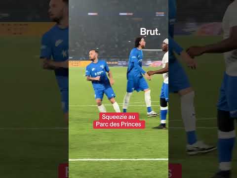 Squeezie au Parc des Princes. #elevenallstars thumbnail