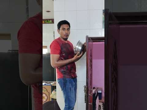 Wife vs Husband prank ? 100₹ trick fail ? தண்ணி மேலே விழுந்துச்சு ? #tamilshorts #couplefun #comedy thumbnail