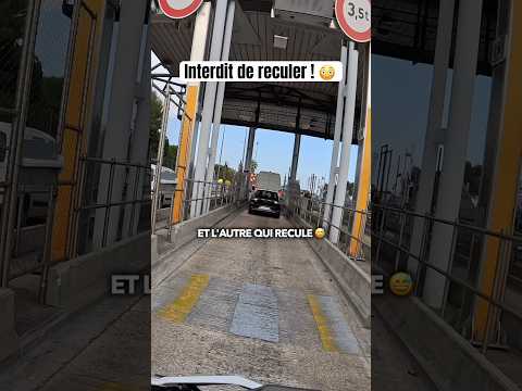 Interdit de reculer ! 😳 #moto #motard thumbnail