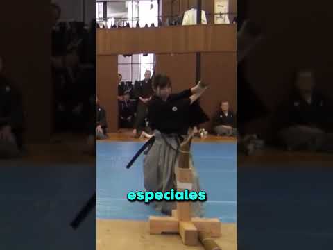 La katana japonesa que corta TODO 🗡😨🍁 thumbnail