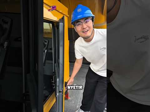 Truk Ini Segede Gedung 😂🚛 thumbnail