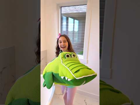 The brave sister saved Rhia from danger thumbnail