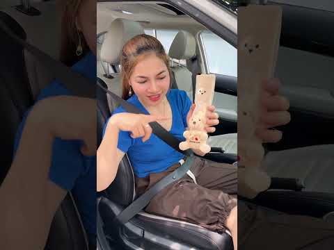 Món đồ bảo vệ bạn khi thắt dây an toàn trên ô tô🚙🚘🚓 # shorts # funny video thumbnail