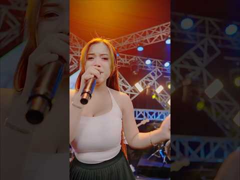 Emang Dasar ‼️#ajengfebria #emangdasar #anekasafarirecords #shortsvideo #musikviral #dangdutkoplo thumbnail