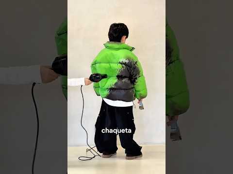 ¡¿Mamá Compró una Chaqueta MÁGICA que Cambia de Color?! 😲🌈🧥 thumbnail