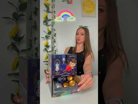 [ASMR] UNBOXING THE *VIRAL* MYSTERY HARRY POTTER OOSHIES CAPSULES!!😍⚡️⁉️ (GLITTER DUMBLEDORE HUNT!🫢) thumbnail