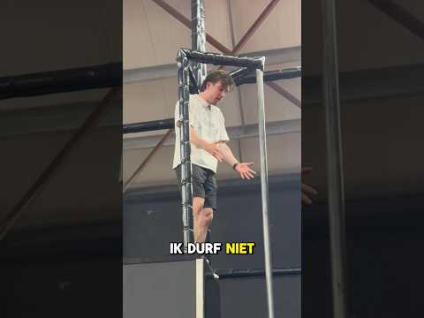 IK ZIT VAST HIER (trampolinepark) thumbnail
