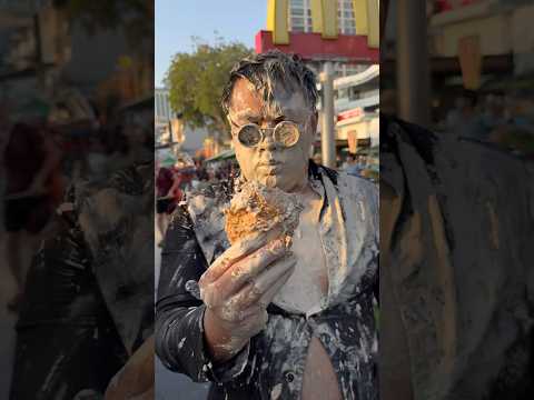When I ate Fried Chicken on Songkran Day #shorts #food #cooking thumbnail