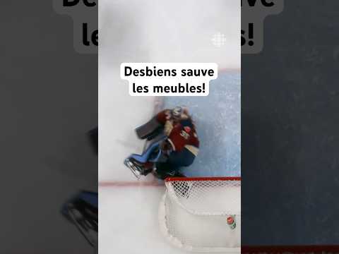 Ann-Renée Desbiens SPECTACULAIRE! #pwhl #shorts thumbnail