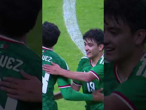 PERRO GOLAZO DE CHÁVEZ PARA MÉXICO #shorts thumbnail