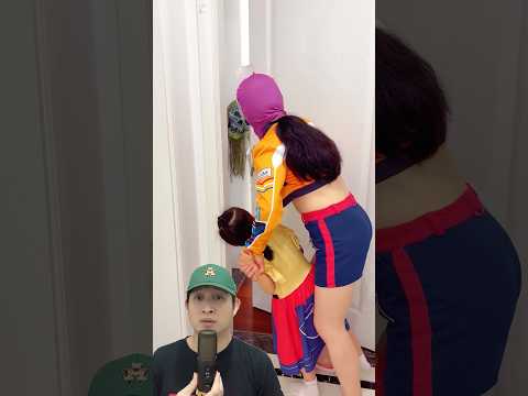 MAMA DAN ADIK KAGET ADA HANTU DI KAMAR‼️? @PresentHunt #remix #dubbing #trending thumbnail