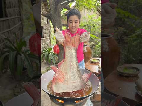 Big half fish cooking thumbnail