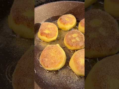 ЗАБЫТЫЙ рецепт из СССР: те самые картофельные котлеты со сметаной thumbnail