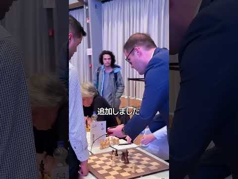 10歳の少年が相手の握手を拒んだ理由 thumbnail