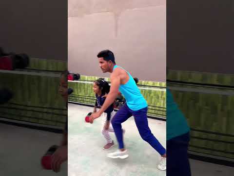 Dog ne dumbbell tod diya ????‍? #shortvideo #funnyvideo #funny #comedyvideos #funnyshorts thumbnail