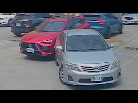 【車禍影片】停車場神操作（車號：9570-YX）（2026.05.28 桃園市中壢區環西路一銀旁停車場 thumbnail