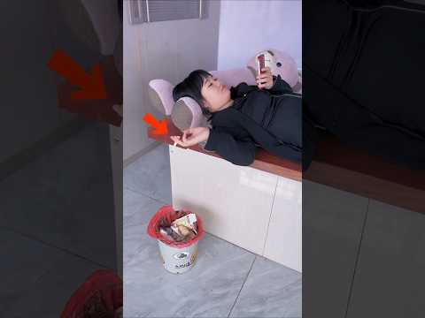 YE ladki nasha mai chur hojati hai 😳 (Bola toh katai bawal) #shorts #dog #trending thumbnail