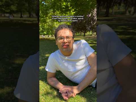 Quando qualcuno parla e continui a non capire quello che dice - Kiro Ebra #comedy #shorts thumbnail