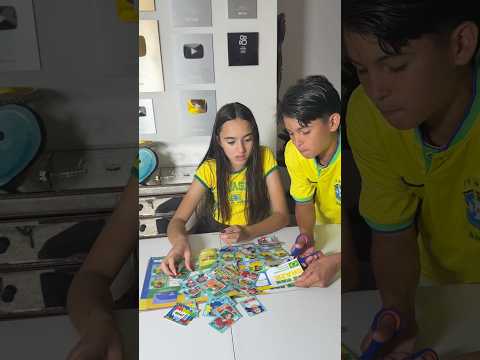 ELE CORTOU MEU ALBUM DA COPA! thumbnail